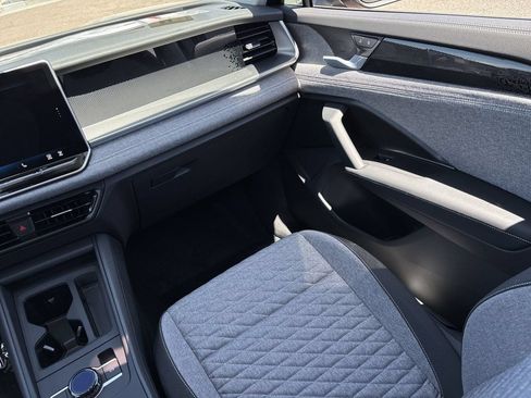 New 2026 Volkswagen Tiguan S FWD image 12