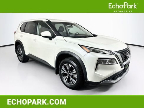 Used 2023 Nissan Rogue SV FWD image 1