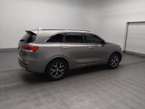 Used 2018 Kia Sorento SX image 10