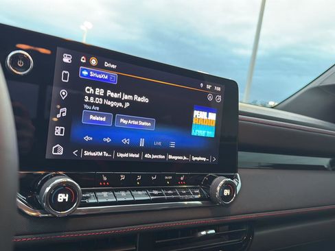 Used 2023 Chevrolet Colorado Z71 w/ Z71 Convenience Package 2 image 21