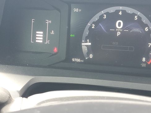 Certified 2025 Toyota Tacoma SR5 AWD/4WD image 26