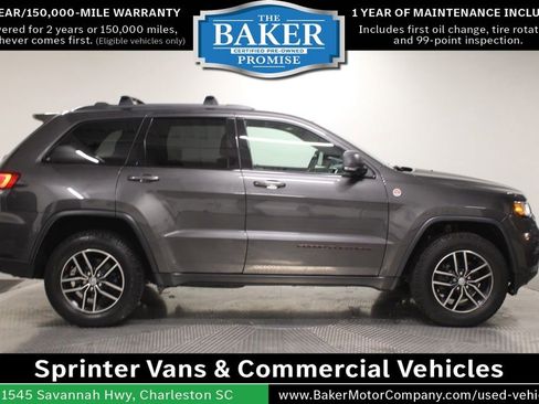 Used 2018 Jeep Grand Cherokee Trailhawk AWD/4WD image 11