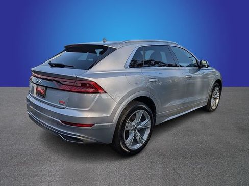 Used 2022 Audi Q8 Premium w/ Convenience Package AWD/4WD image 5