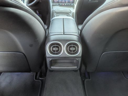 Used 2022 Mercedes-Benz C 300 Sedan w/ Exclusive Trim Package image 39