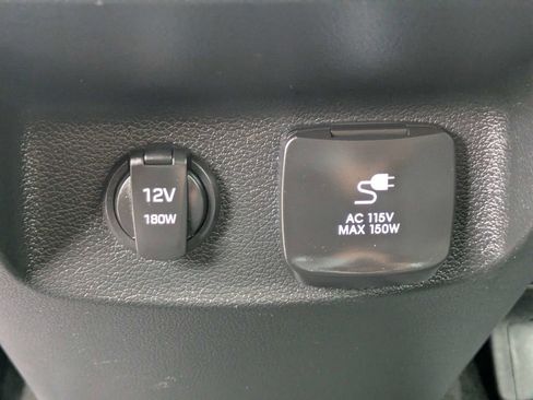 Used 2024 Hyundai Palisade Limited FWD image 15