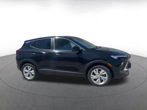 Used 2025 Buick Encore GX Preferred image 2