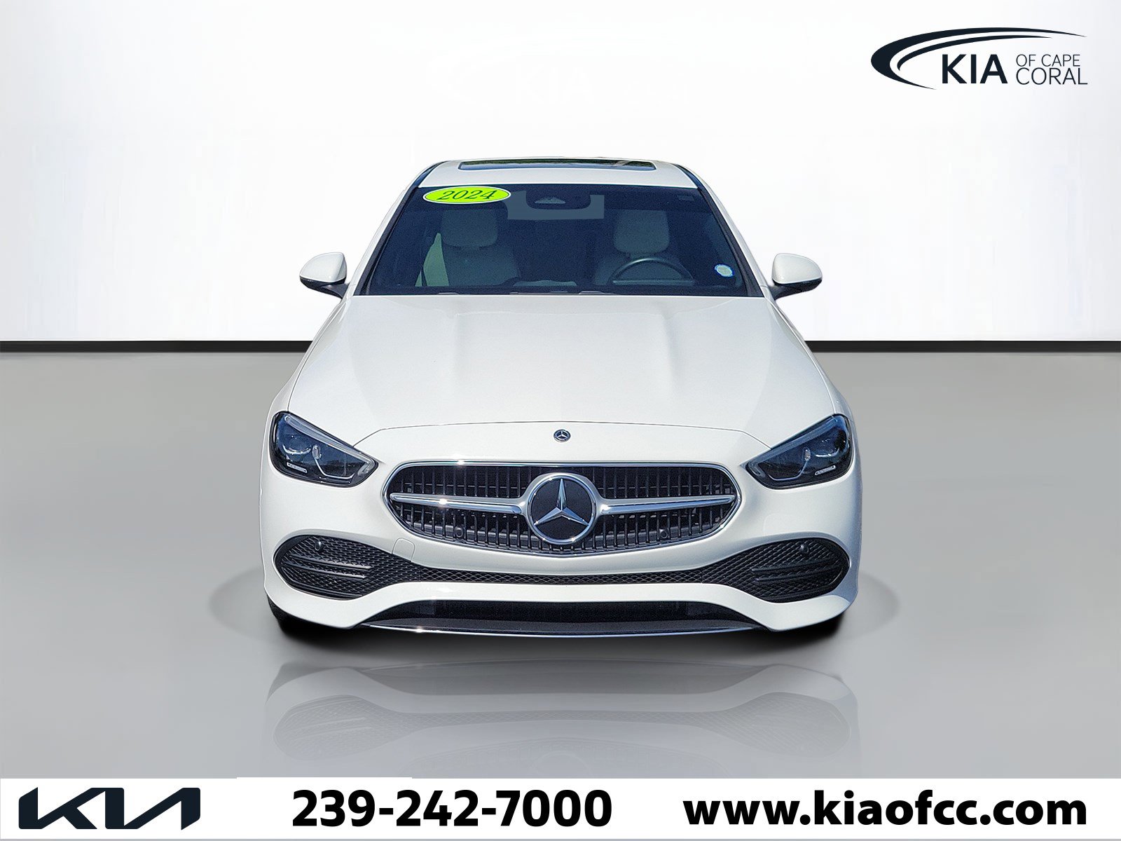 Used 2024 Mercedes-Benz C 300 Sedan image 2