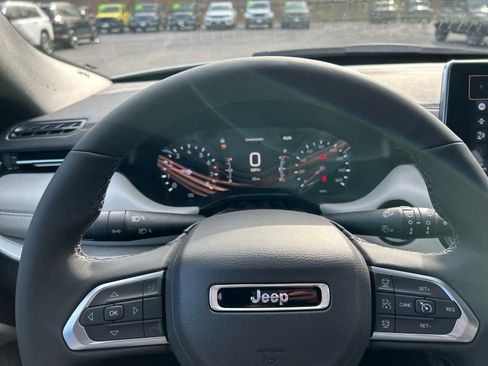 New 2026 Jeep Compass Limited image 22