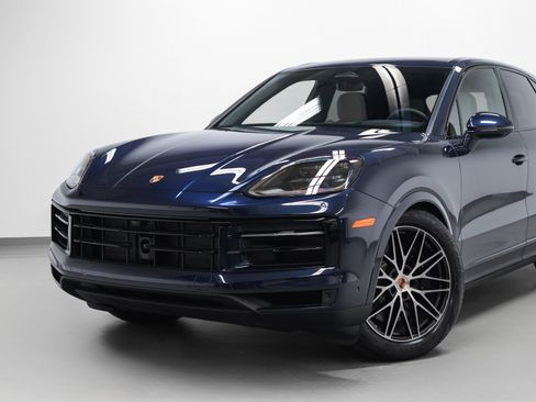 Certified 2026 Porsche Cayenne S AWD/4WD image 7
