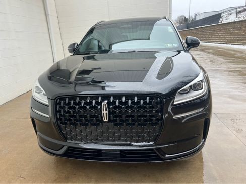 Used 2023 Lincoln Corsair Reserve w/ Equipment Group 202A image 4