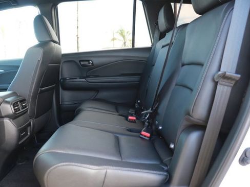 Used 2024 Honda Passport EX-L image 14