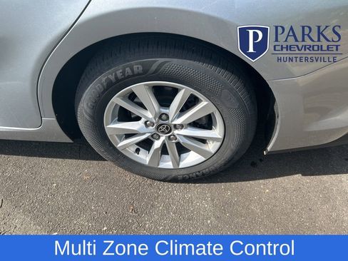 Used 2025 Toyota Camry LE image 4