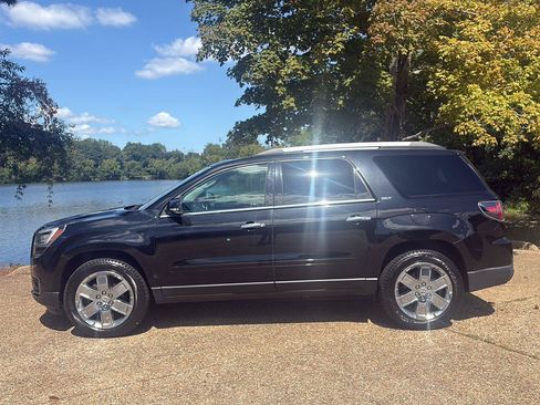 Used 2017 GMC Acadia Limited SLT AWD/4WD image 10