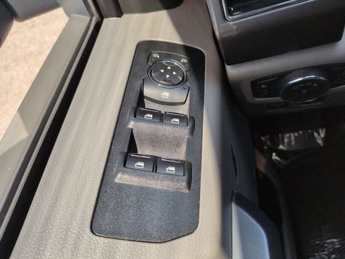 Used 2018 Ford F150 XLT w/ Equipment Group 301A Mid RWD image 21