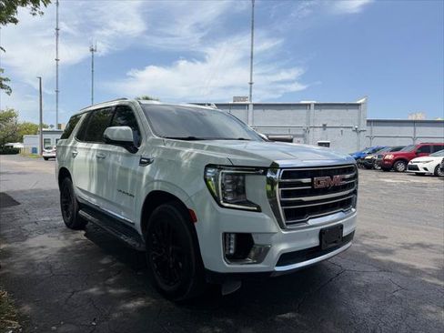 Used 2021 GMC Yukon SLT w/ SLT Premium Package AWD/4WD image 9