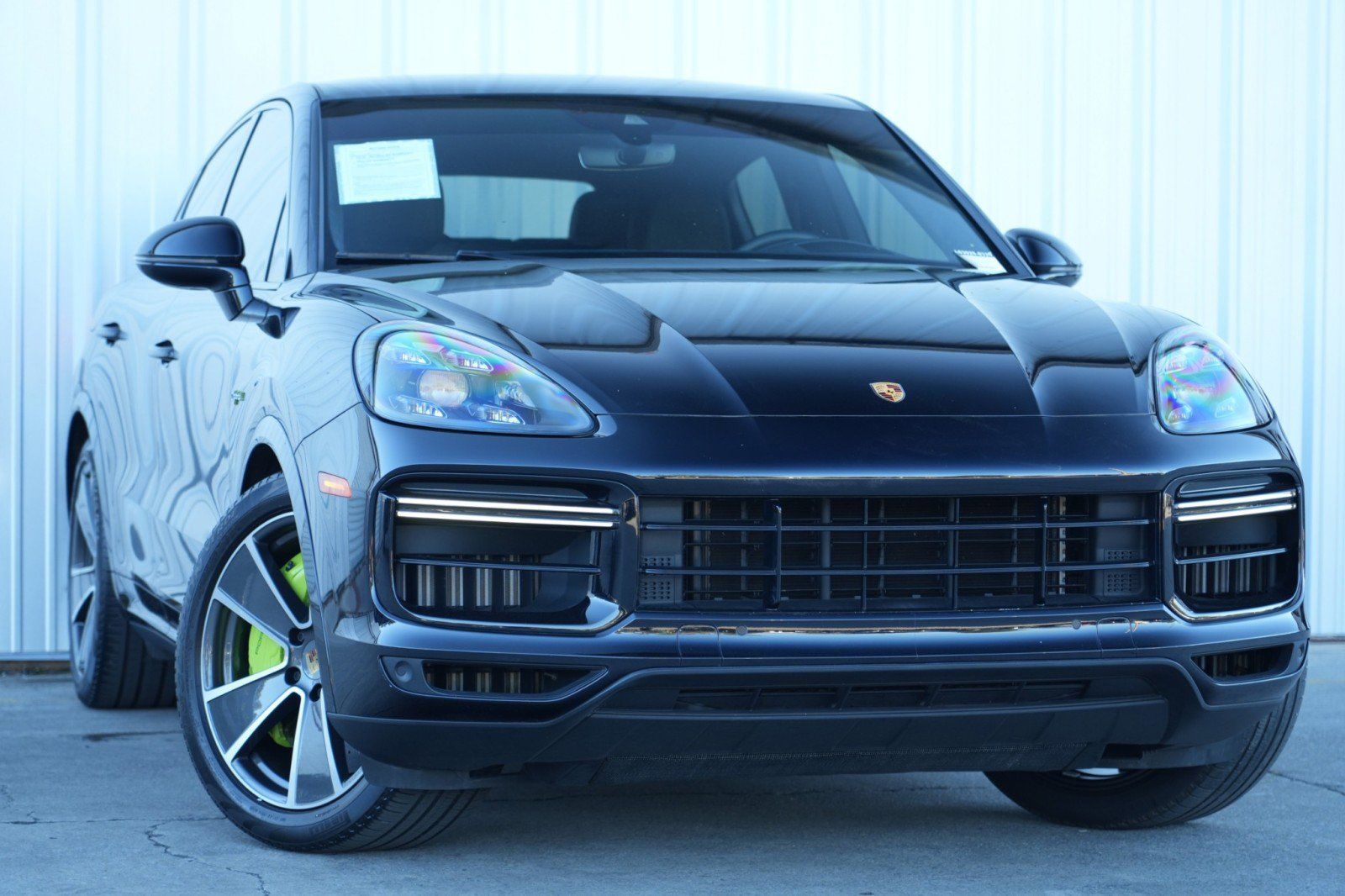 Used 2021 Porsche Cayenne Turbo S AWD/4WD image 4
