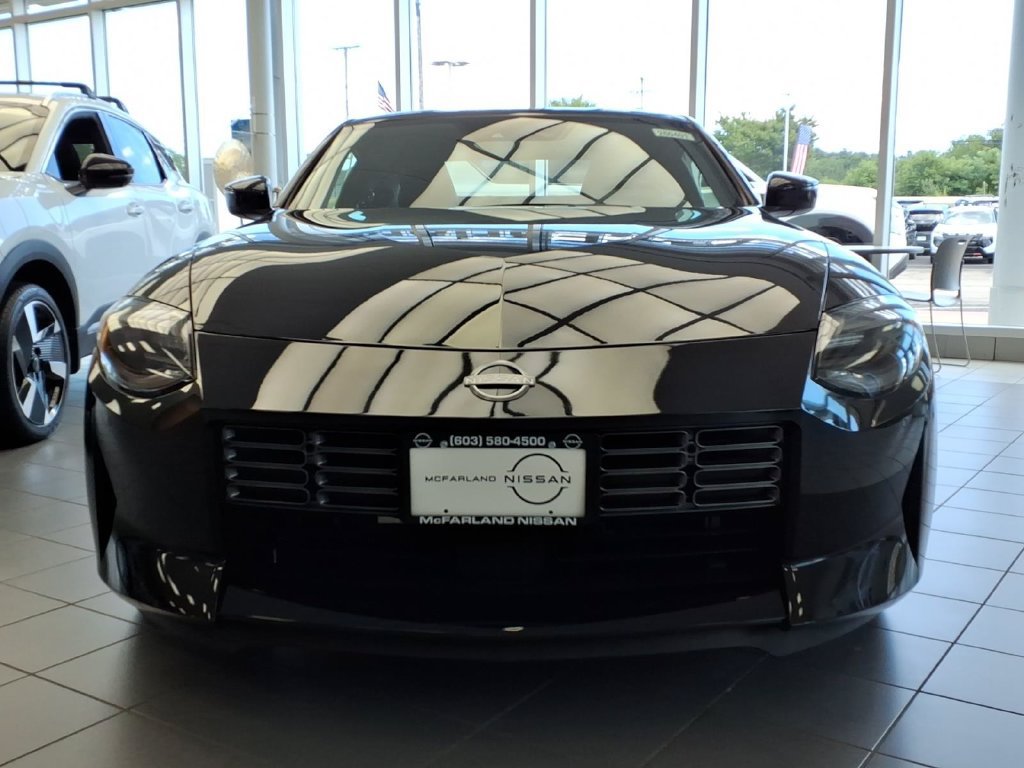 New 2026 Nissan Z Performance w/ Floor Mat Package RWD image 2
