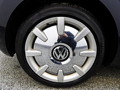 Used 2013 Volkswagen Beetle Turbo image 18