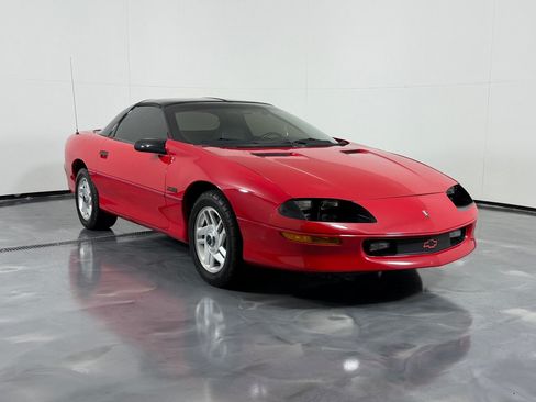 Used 1995 Chevrolet Camaro Z28 RWD image 4
