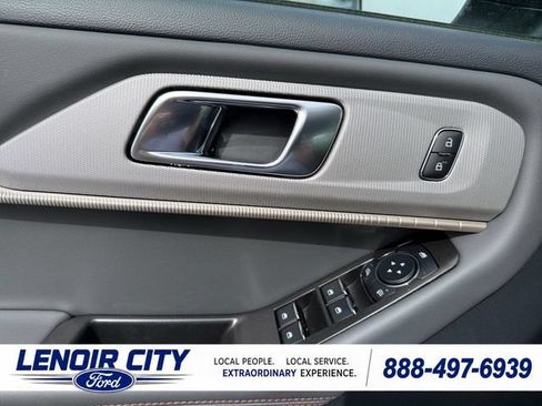 New 2026 Ford Explorer Active w/ Active Comfort Package RWD image 18