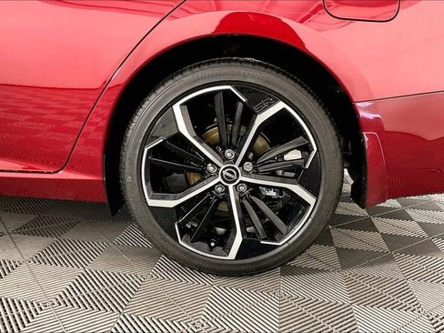 New 2026 Nissan Altima 2.5 SR w/ SR Premium Package FWD image 18