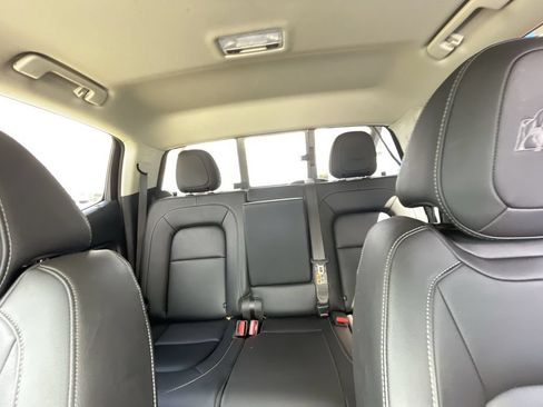 Used 2022 Chevrolet Colorado ZR2 w/ Colorado ZR2 Bison Edition AWD/4WD image 19