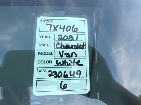 Used 2021 Chevrolet Express 2500 RWD image 32