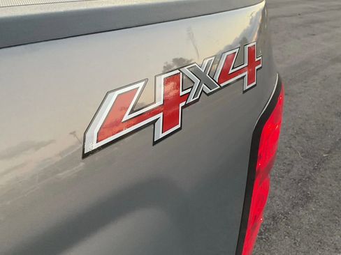 Used 2017 Chevrolet Silverado 1500 LT w/ All Star Edition image 18