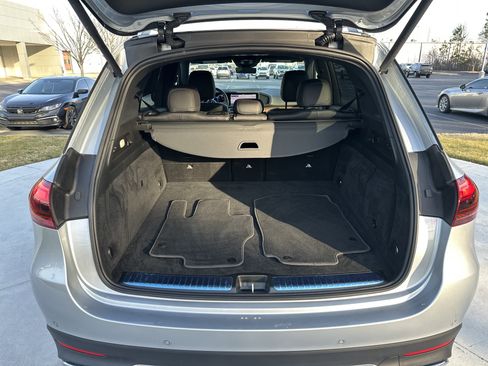 Used 2025 Mercedes-Benz GLE 450e 4MATIC image 32