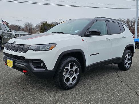 Used 2022 Jeep Compass Trailhawk w/ Sun and Sound Group image 3