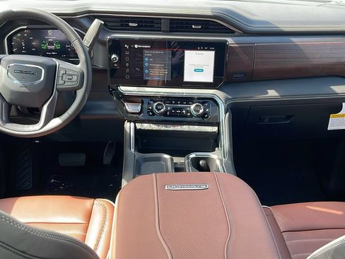 New 2026 GMC Sierra 3500 Denali Ultimate AWD/4WD image 16