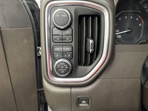Used 2022 GMC Sierra 1500 SLT w/ SLT Premium Plus Package image 28