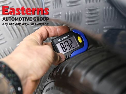 Used 2022 Volvo S60 B5 Momentum image 27