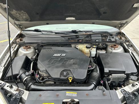 Used 2007 Chevrolet Malibu LT w/ Front Seating Package image 21