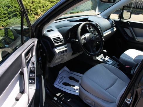 Used 2014 Subaru Forester 2.5i Premium w/ Popular Package #2 AWD/4WD image 5
