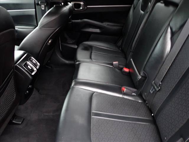 Used 2021 Kia Sorento S w/ Panoramic Sunroof Package AWD/4WD image 9