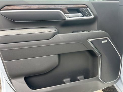 New 2026 GMC Sierra 3500 SLT AWD/4WD image 9