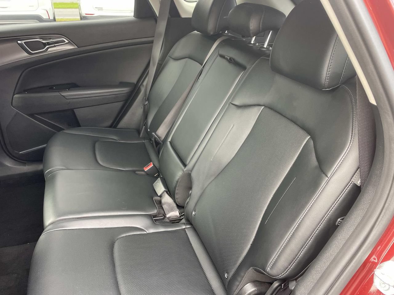 Used 2024 Kia Sportage SX FWD image 11