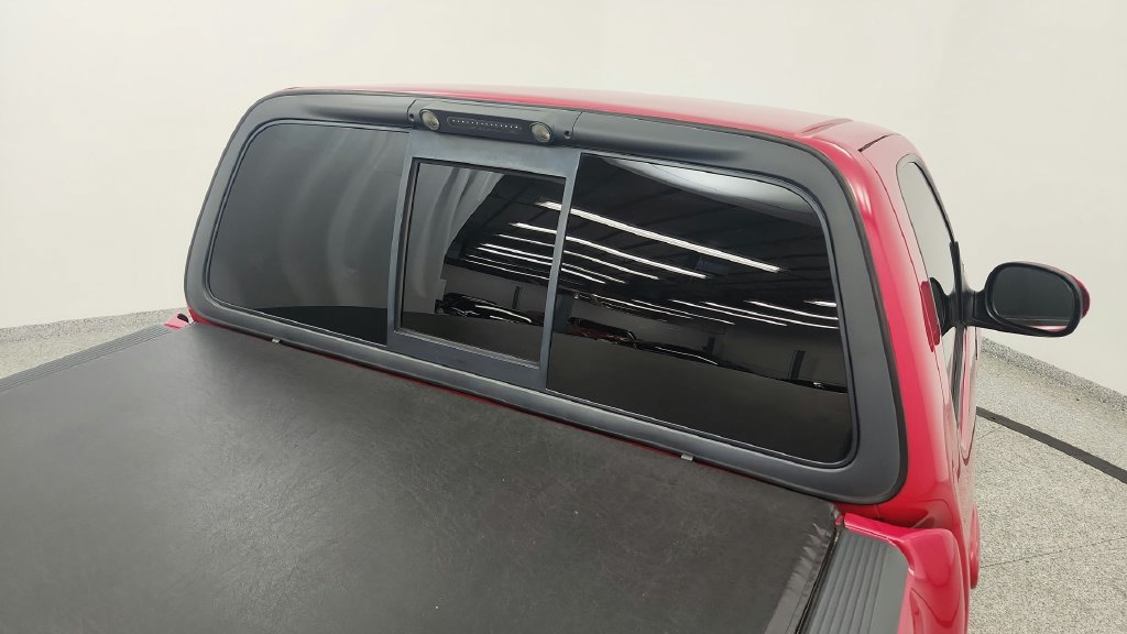 Used 2004 Ford F150 Lightning RWD image 27