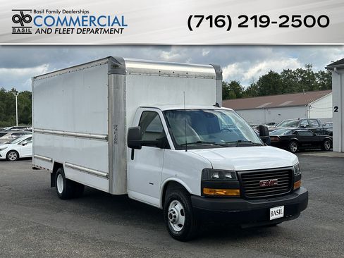 Used 2021 GMC Savana 3500 Extended w/ Power Convenience Package RWD image 1