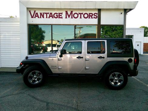 Used 2017 Jeep Wrangler Unlimited Sport w/ Quick Order Package 24S AWD/4WD image 8