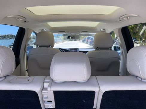 Used 2018 Mercedes-Benz GLC 300 image 28