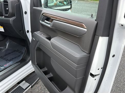 New 2026 Chevrolet Silverado 1500 RST w/ RST All Star Premium Package AWD/4WD image 14