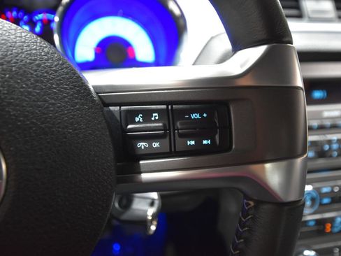 Used 2012 Ford Mustang GT Premium w/ Brembo Brake Pkg RWD image 16