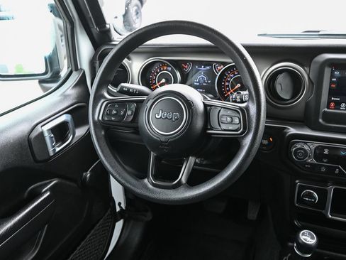 Used 2022 Jeep Wrangler Sport AWD/4WD image 25