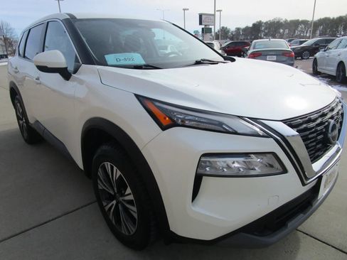 Used 2022 Nissan Rogue SV AWD/4WD image 5
