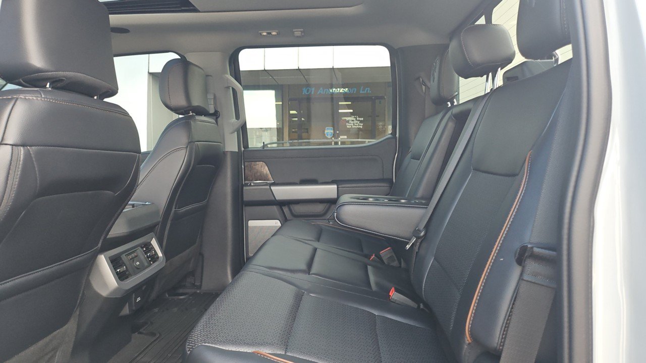Used 2025 Ford F250 Lariat w/ Lariat Ultimate Package AWD/4WD image 12