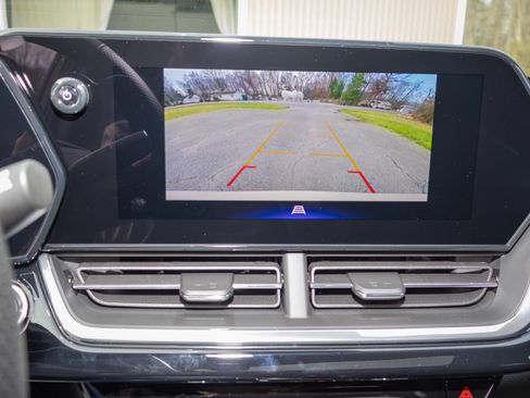 New 2026 Chevrolet Trax RS w/ Sunroof Package image 18