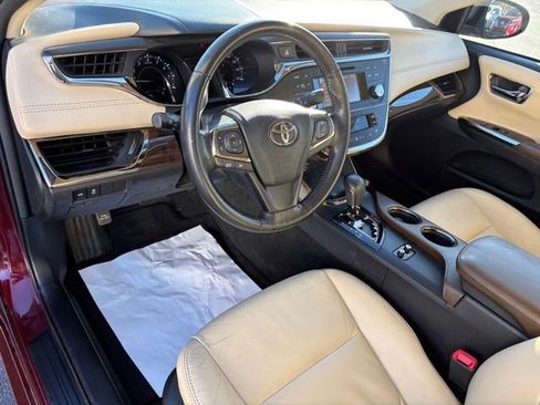 Used 2013 Toyota Avalon XLE image 22