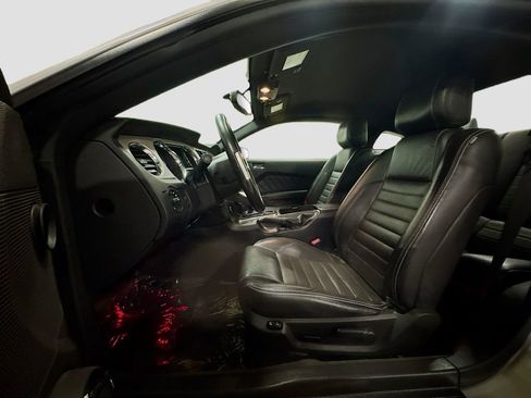 Used 2013 Ford Mustang Premium image 24